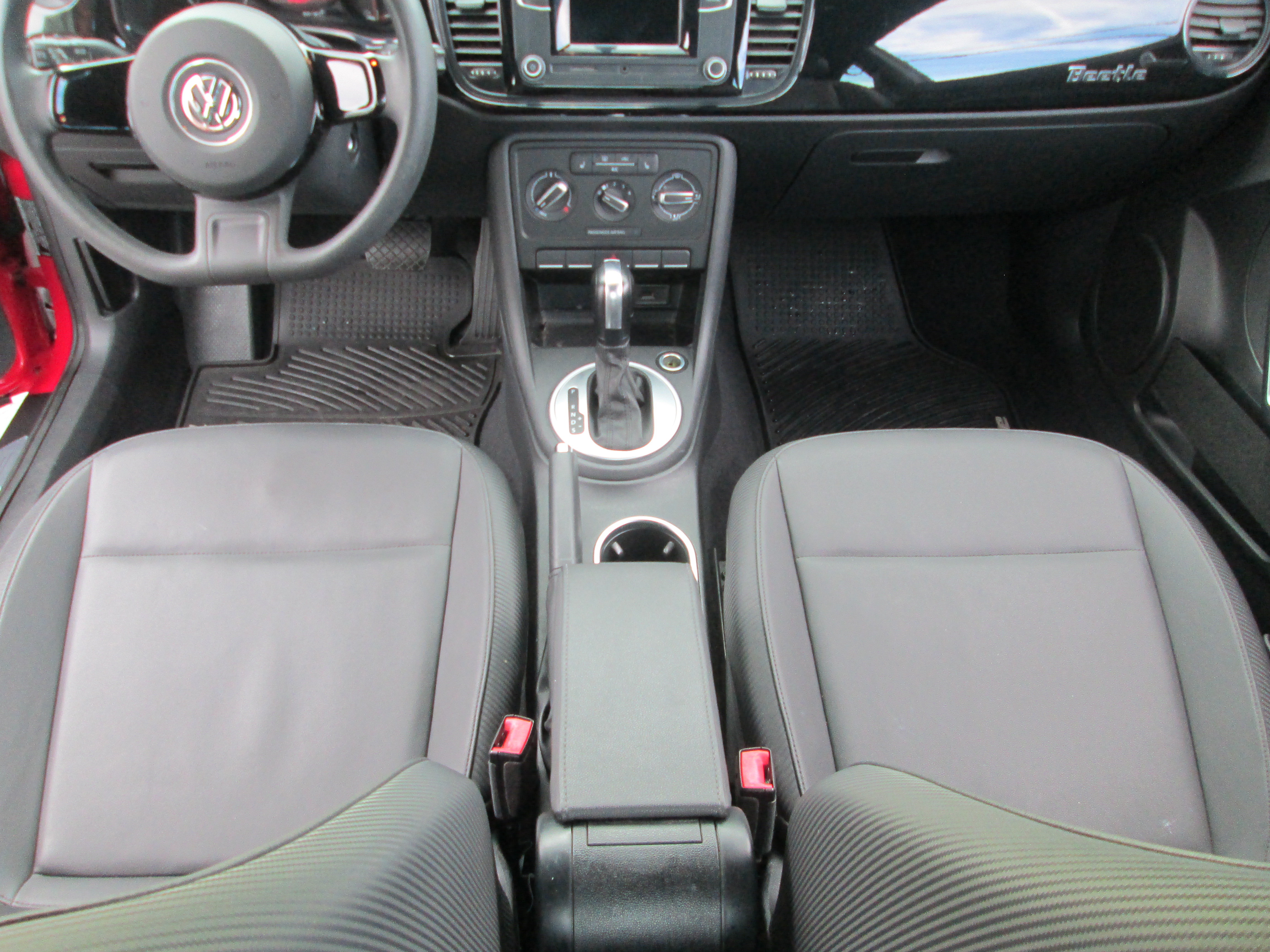 Used 2016 Volkswagen Beetle 1.8T S FWD image 13