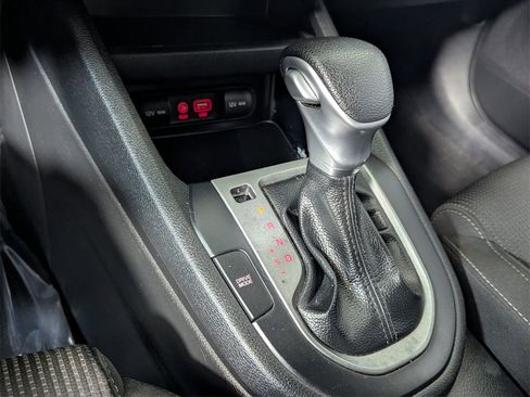 Used 2020 Kia Forte LXS image 21