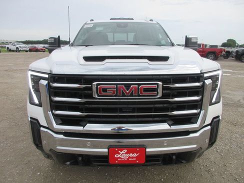 New 2026 GMC Sierra 2500 SLT w/ SLT Premium Package AWD/4WD image 12