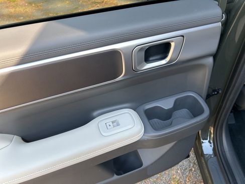 Used 2024 Hyundai Santa Fe SEL image 24