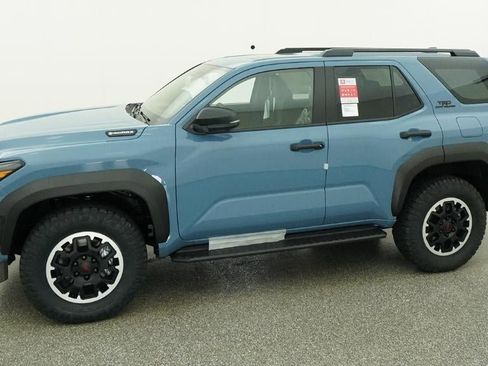 New 2026 Toyota 4Runner TRD Off-Road Premium AWD/4WD image 2