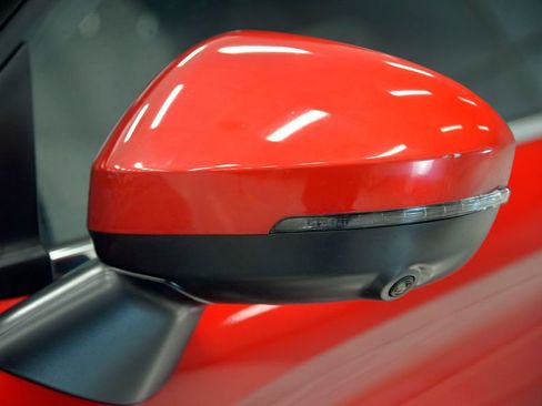 Used 2025 Mitsubishi Outlander SEL image 12