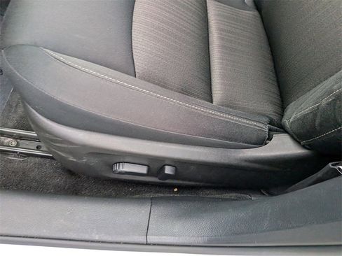 Used 2024 Nissan Altima 2.5 SV image 14