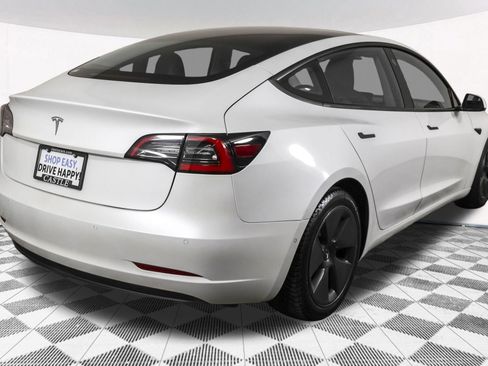 Used 2021 Tesla Model 3 Standard Range Plus image 13