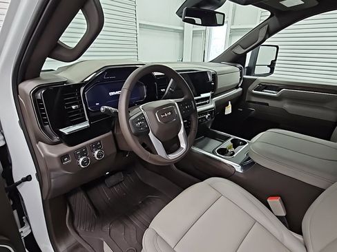 New 2025 GMC Sierra 2500 SLT image 11