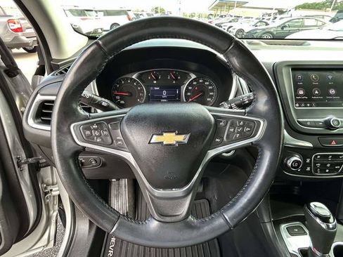 Used 2020 Chevrolet Equinox LT FWD image 6