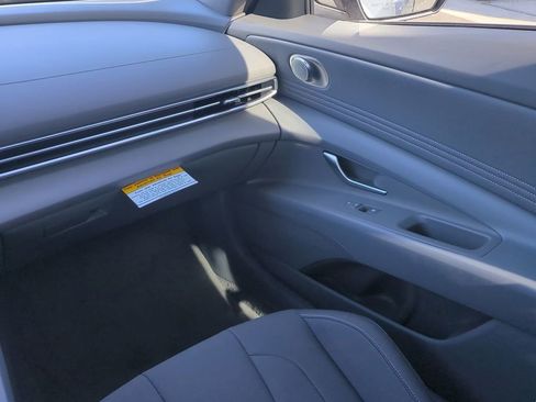 New 2026 Hyundai Elantra Sport FWD image 18
