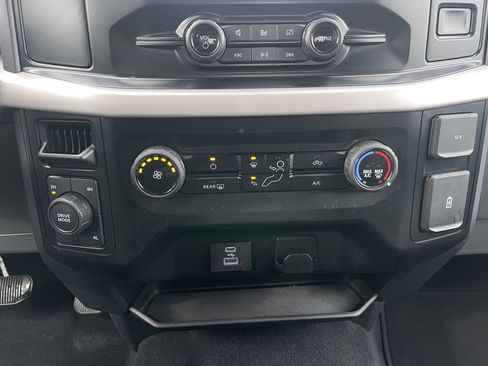 Used 2023 Ford F150 XLT image 17