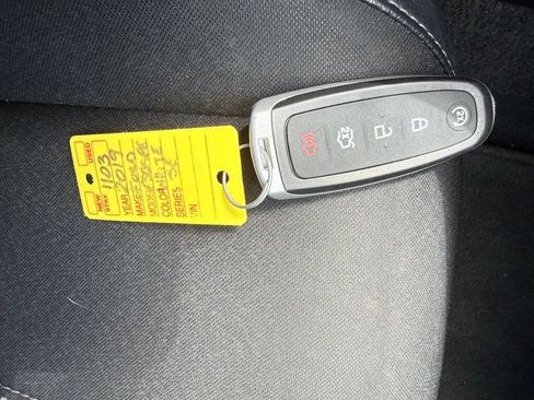 Used 2019 Ford Escape SE FWD image 28