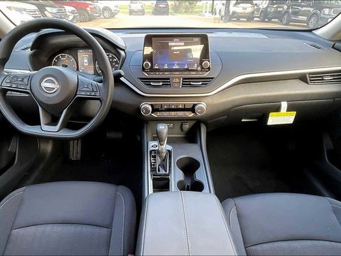 New 2025 Nissan Altima 2.5 S image 5