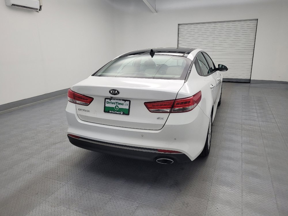 Used 2016 Kia Optima EX w/ Option Group 040 FWD image 7