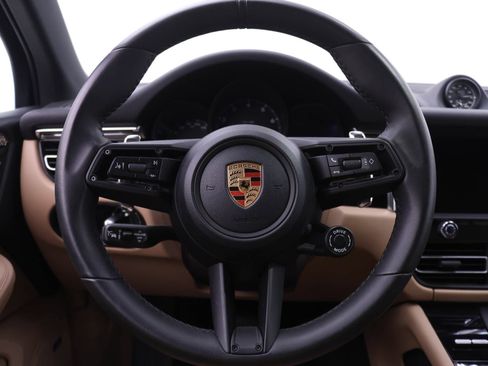 Used 2026 Porsche Macan AWD/4WD image 20