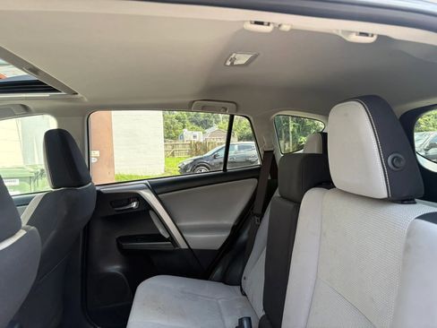 Used 2017 Toyota RAV4 XLE w/ All Weather Liner Package AWD/4WD image 8