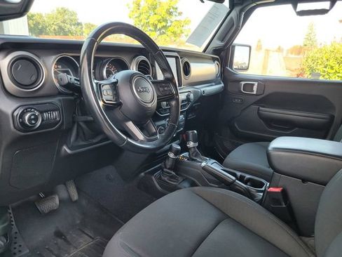 Used 2020 Jeep Gladiator Sport w/ Quick Order Package 24S AWD/4WD image 11