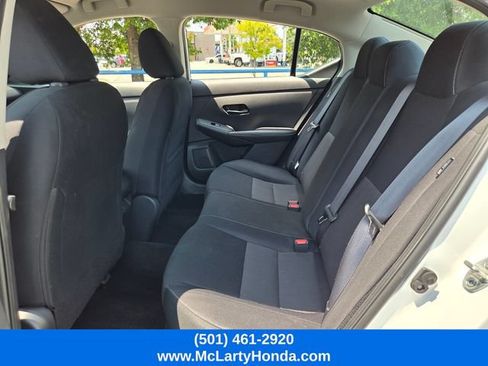 Used 2024 Nissan Sentra SV FWD image 11