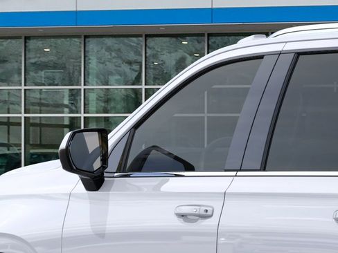 New 2026 Chevrolet Suburban LS AWD/4WD image 14
