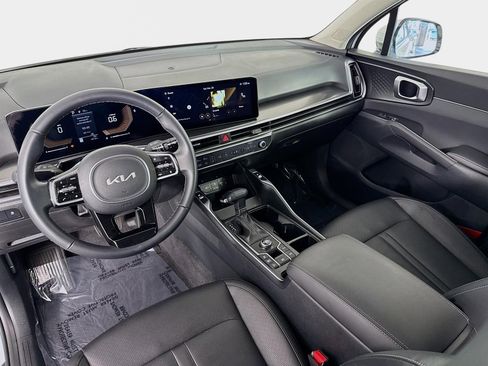 Certified 2025 Kia Sorento S image 23