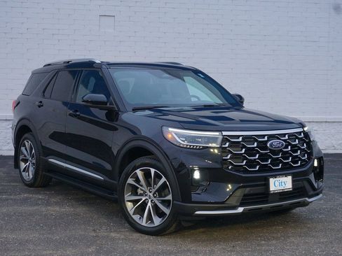 Used 2025 Ford Explorer Platinum w/ Ultimate Package image 2