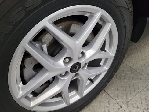 Used 2023 Ford Edge SEL image 31