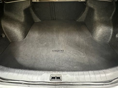 Used 2024 Nissan Altima 2.5 S image 12