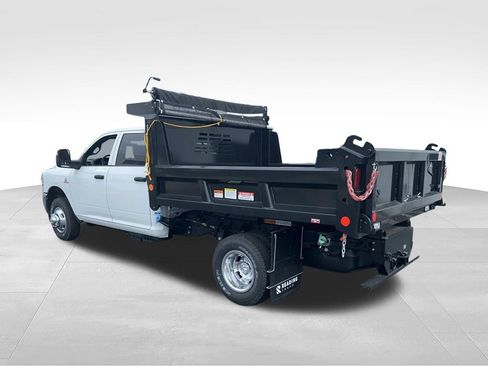 New 2024 RAM 3500 Tradesman w/ Chrome Appearance Group AWD/4WD image 11