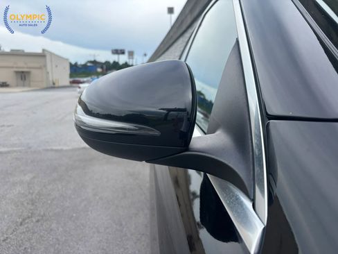 Used 2017 Mercedes-Benz GLC 300 w/ Premium 1 Package image 14