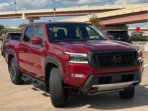 Used 2023 Nissan Frontier PRO-4X w/ Pro Convenience Package AWD/4WD image 3