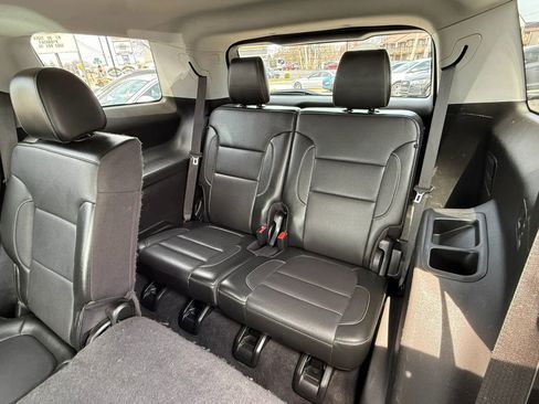 Used 2020 GMC Acadia SLT AWD/4WD image 13