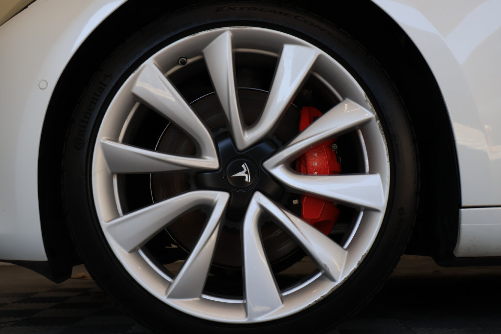 Used 2019 Tesla Model 3 Performance AWD/4WD image 10