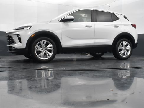Used 2025 Buick Encore GX Preferred image 35