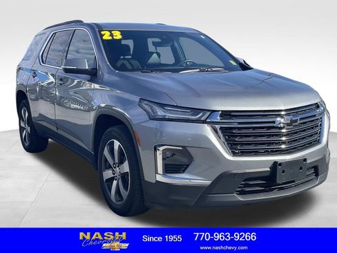 Used 2023 Chevrolet Traverse LT w/ LT Premium Package image 1