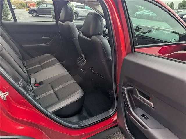 Used 2025 MAZDA CX-50 AWD 2.5 S w/ Premium Package image 14