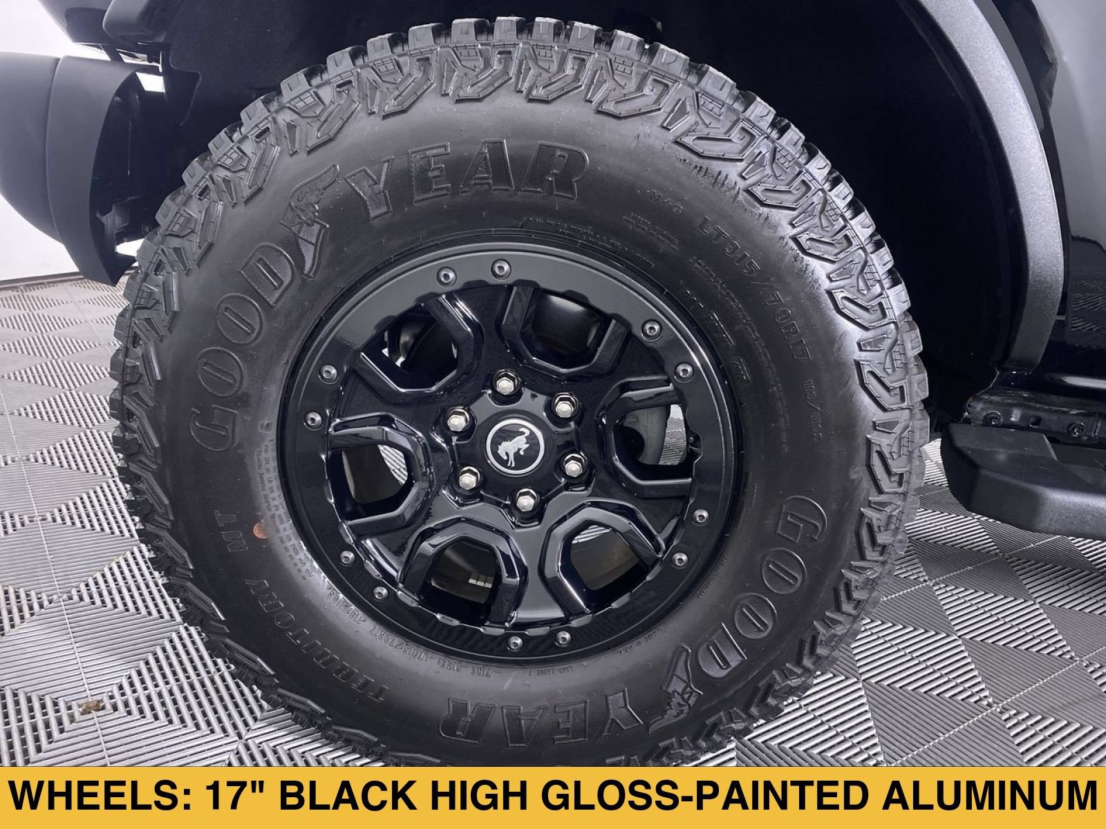 Used 2023 Ford Bronco Wildtrak AWD/4WD image 15