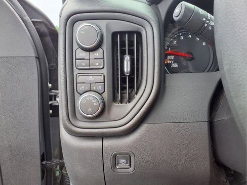 Used 2024 Chevrolet Silverado 1500 Custom Trail Boss AWD/4WD image 22
