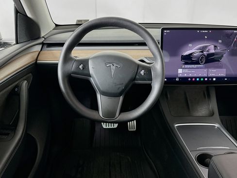 Used 2023 Tesla Model Y Performance image 16