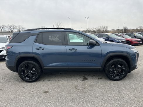 Used 2025 Chevrolet Equinox LT w/ Midnight Edition AWD/4WD image 3