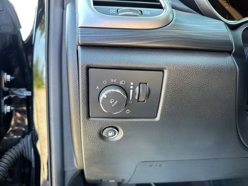 Used 2022 Jeep Grand Cherokee Laredo X AWD/4WD image 21