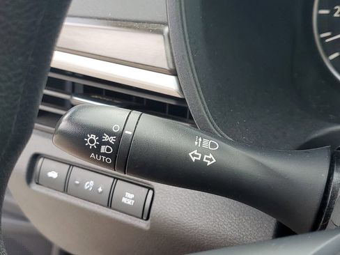 Used 2025 Nissan Altima 2.5 SV FWD image 24