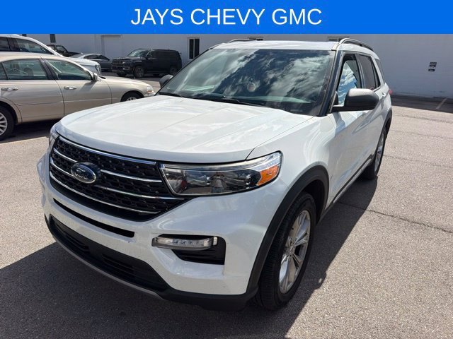 Used 2020 Ford Explorer XLT w/ Equipment Group 202A AWD/4WD image 2