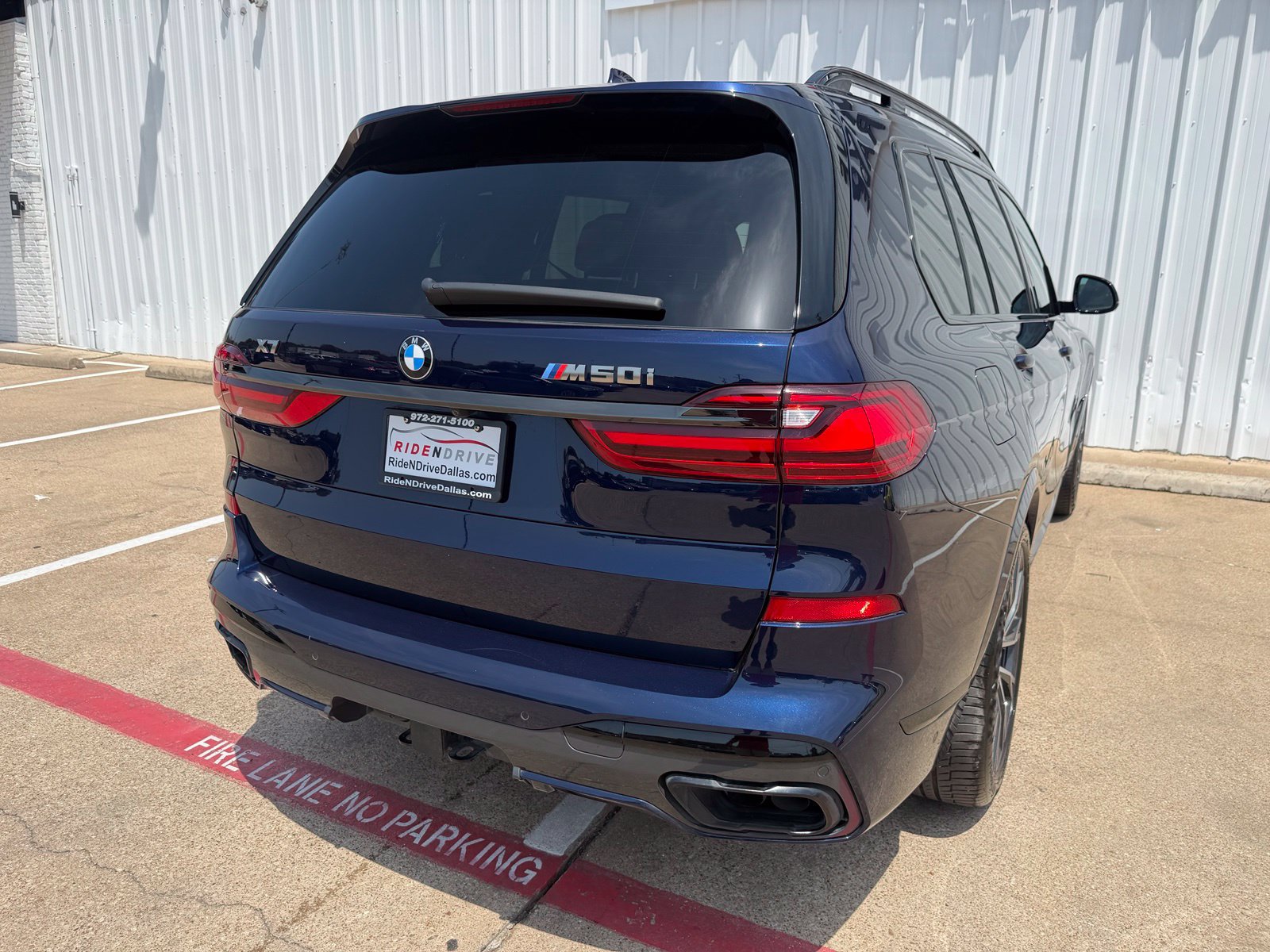 Used 2022 BMW X7 M50i AWD/4WD image 6