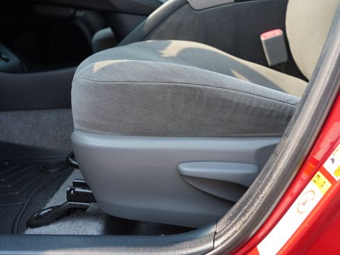 Used 2012 Toyota Prius Two FWD image 15