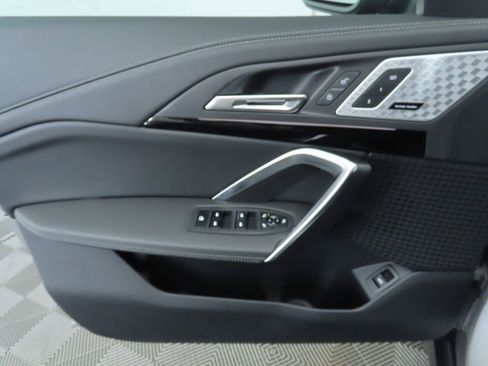 Used 2025 BMW X1 xDrive28i w/ Premium Package image 25