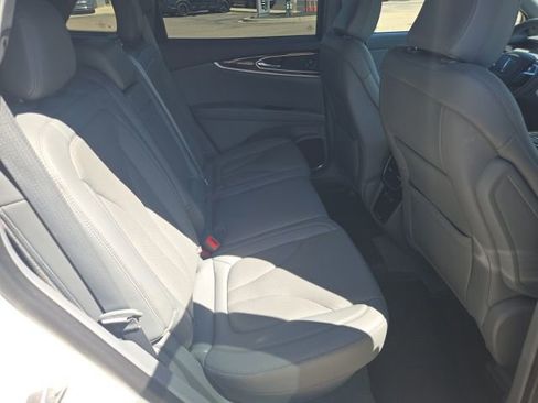 Used 2021 Lincoln Nautilus Reserve FWD image 22
