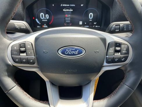 New 2025 Ford Explorer Active image 9