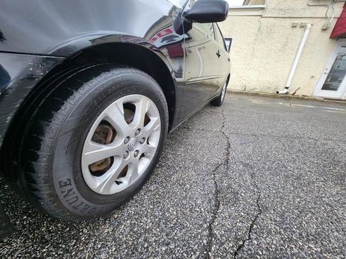 Used 2005 Toyota Camry LE image 23