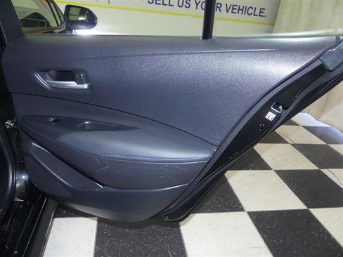 Used 2022 Toyota Corolla SE image 28