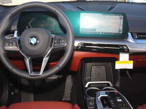 New 2026 BMW X2 xDrive28i w/ Technology Package image 17