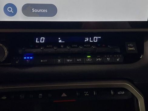New 2026 Toyota Tundra Platinum AWD/4WD image 22