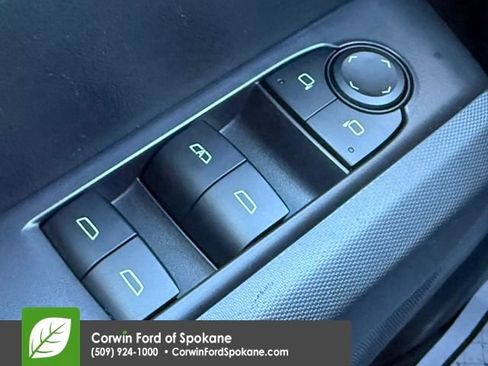 Used 2023 Chevrolet Colorado LT w/ LT Convenience Package II AWD/4WD image 19