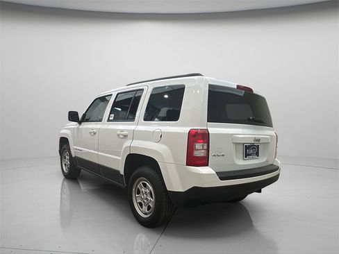 Used 2016 Jeep Patriot Sport w/ Power Value Group image 5